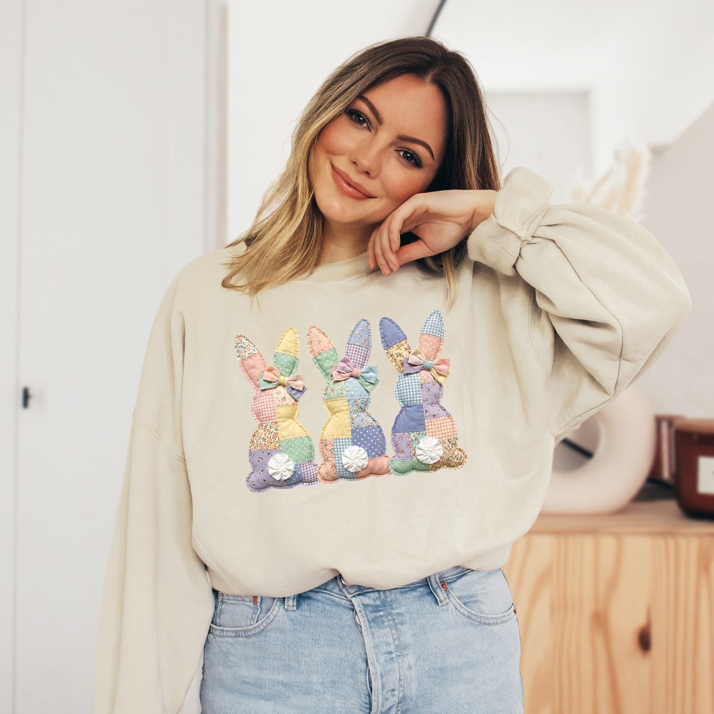 2 colorful bunnies