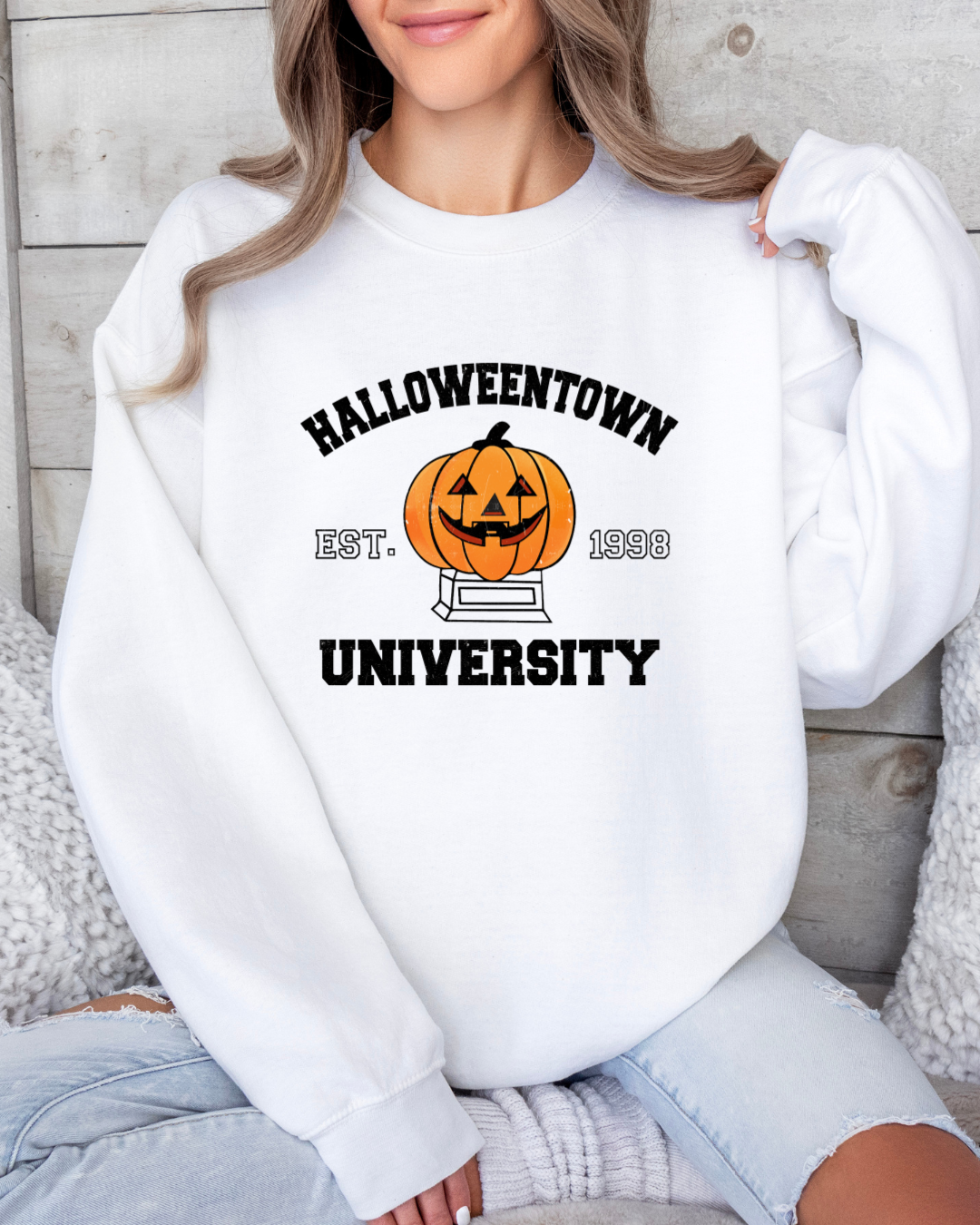 Halloweentown University 2 pcs